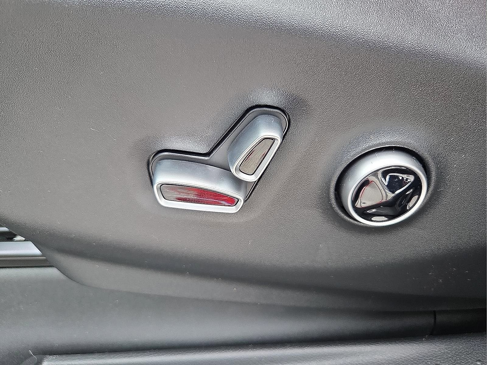 New 2026 Chrysler Pacifica Pinnacle AWD/4WD image 16