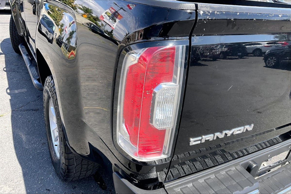 Used 2018 GMC Canyon 2WD Crew Cab w/ Convenience Package image 31