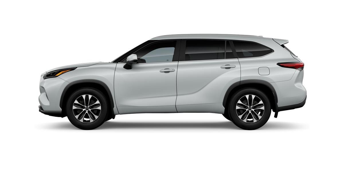 New 2026 Toyota Highlander XLE image 26