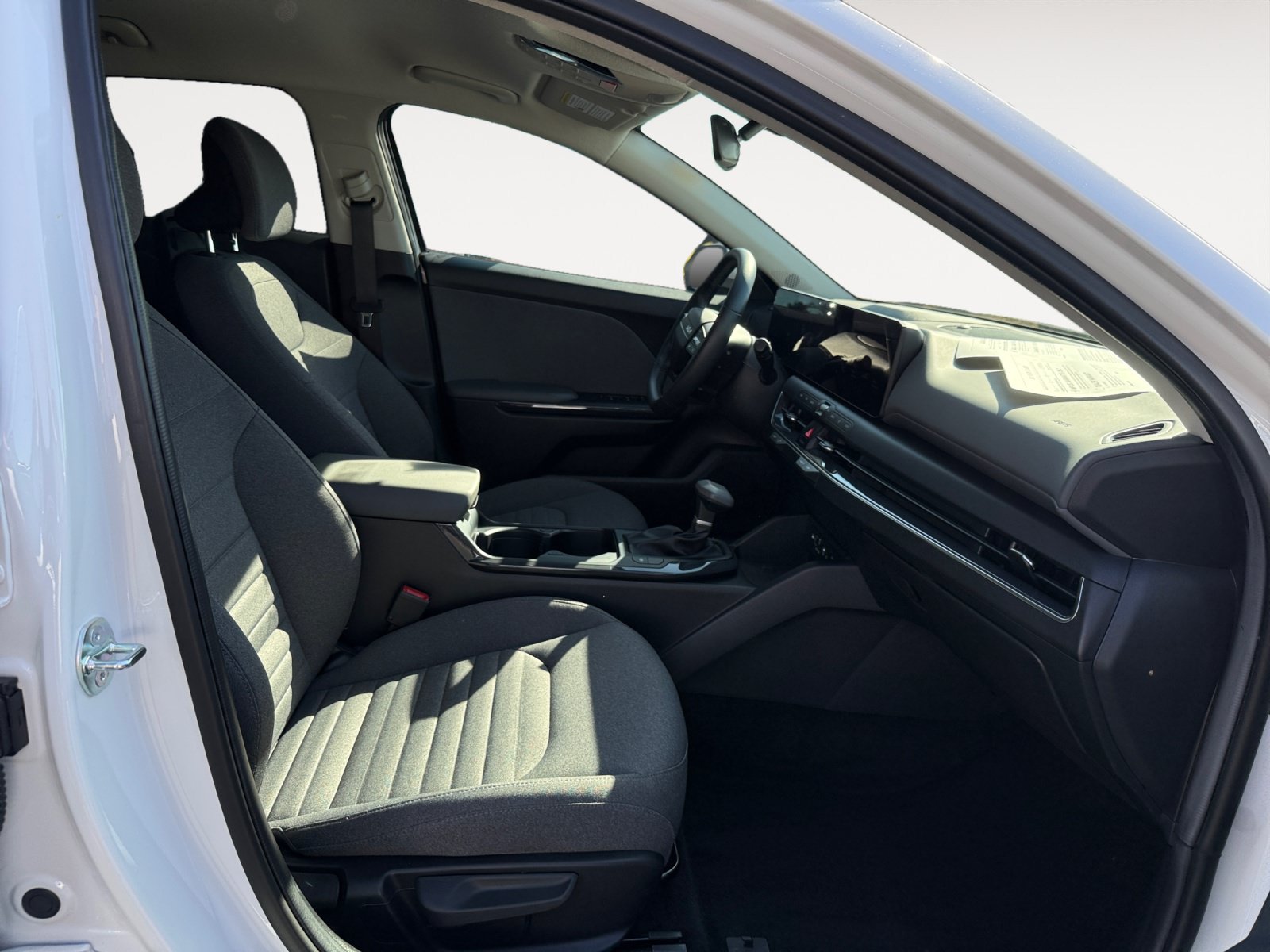 Certified 2025 Kia K4 EX FWD image 19