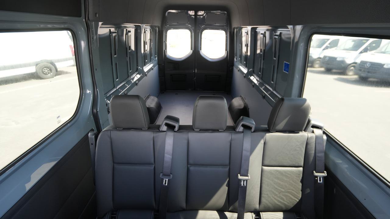 New 2026 Mercedes-Benz Sprinter 2500 image 8