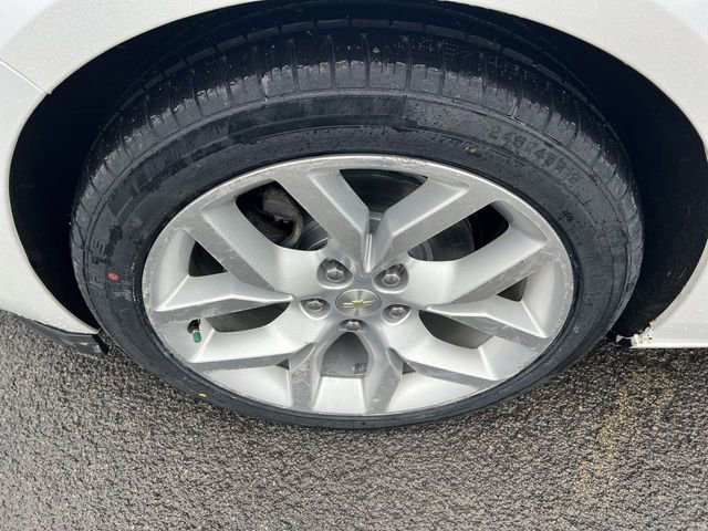 Used 2017 Chevrolet Impala Premier w/ Enhanced Convenience Package image 12