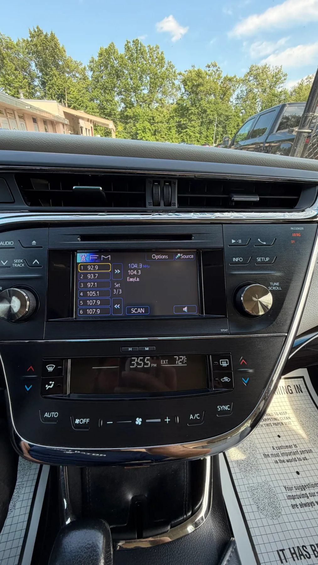 Used 2013 Toyota Avalon XLE FWD image 18