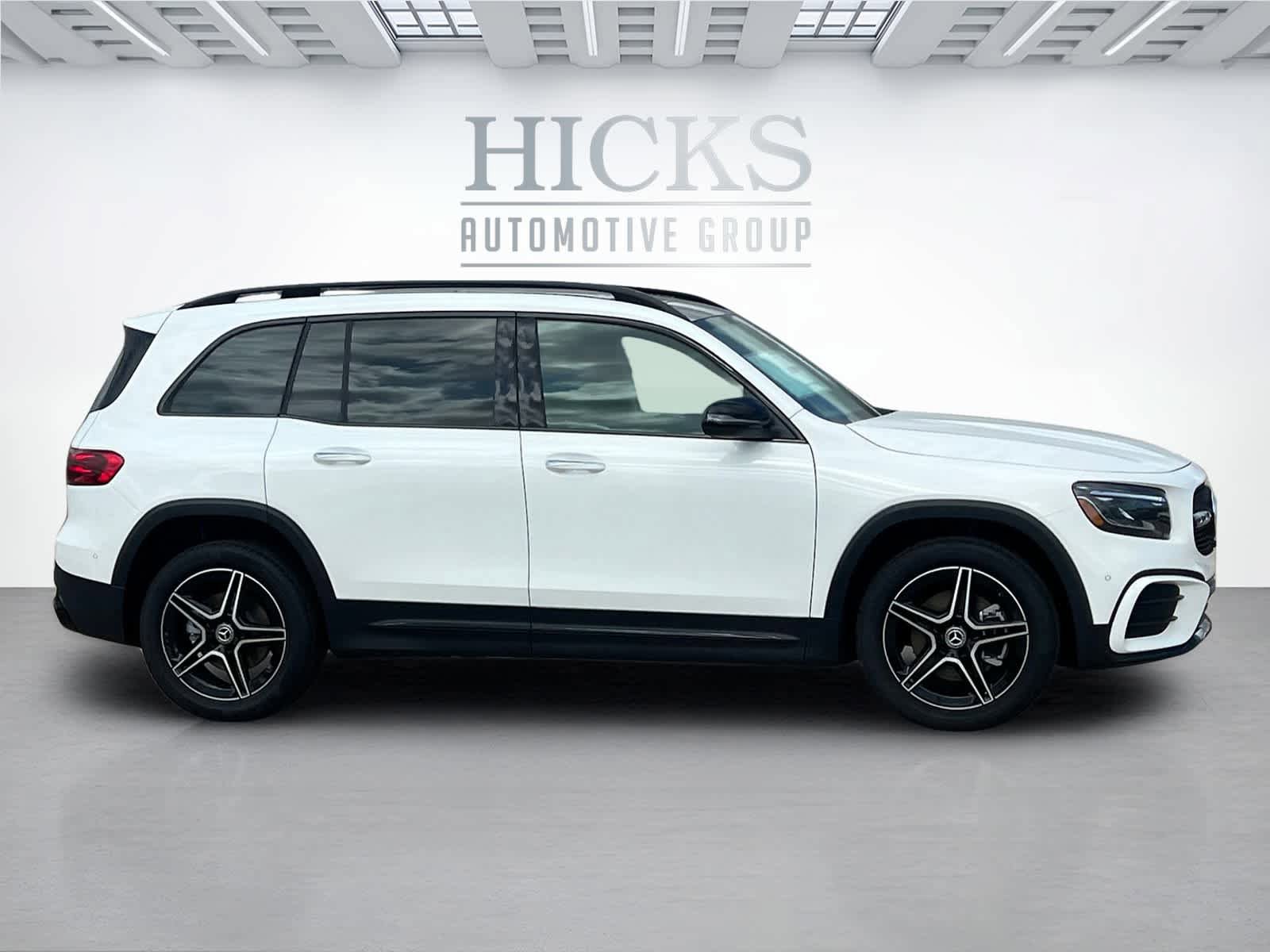 New 2026 Mercedes-Benz GLB 250 image 4