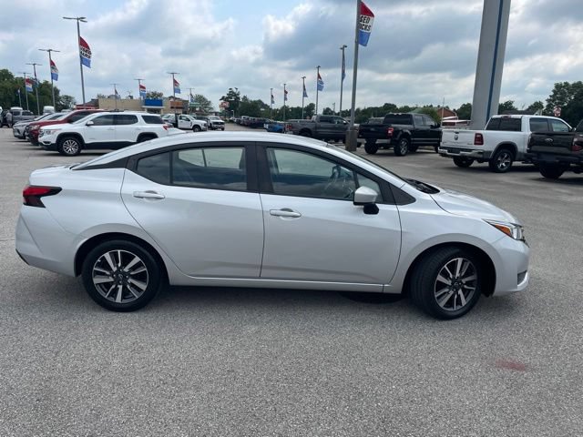 Used 2023 Nissan Versa SV FWD image 14