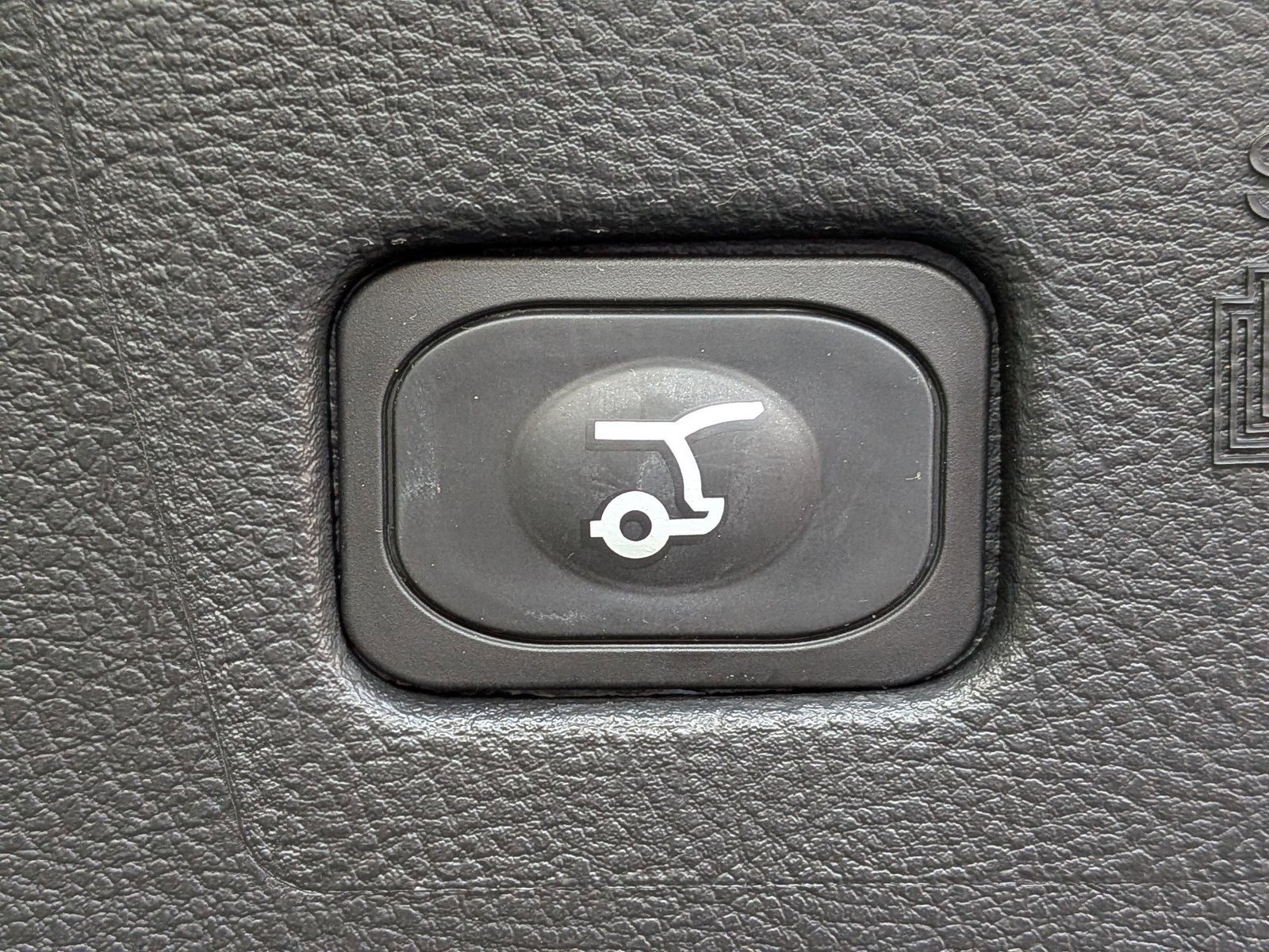 Certified 2024 Ford Edge SEL w/ Convenience Package image 15