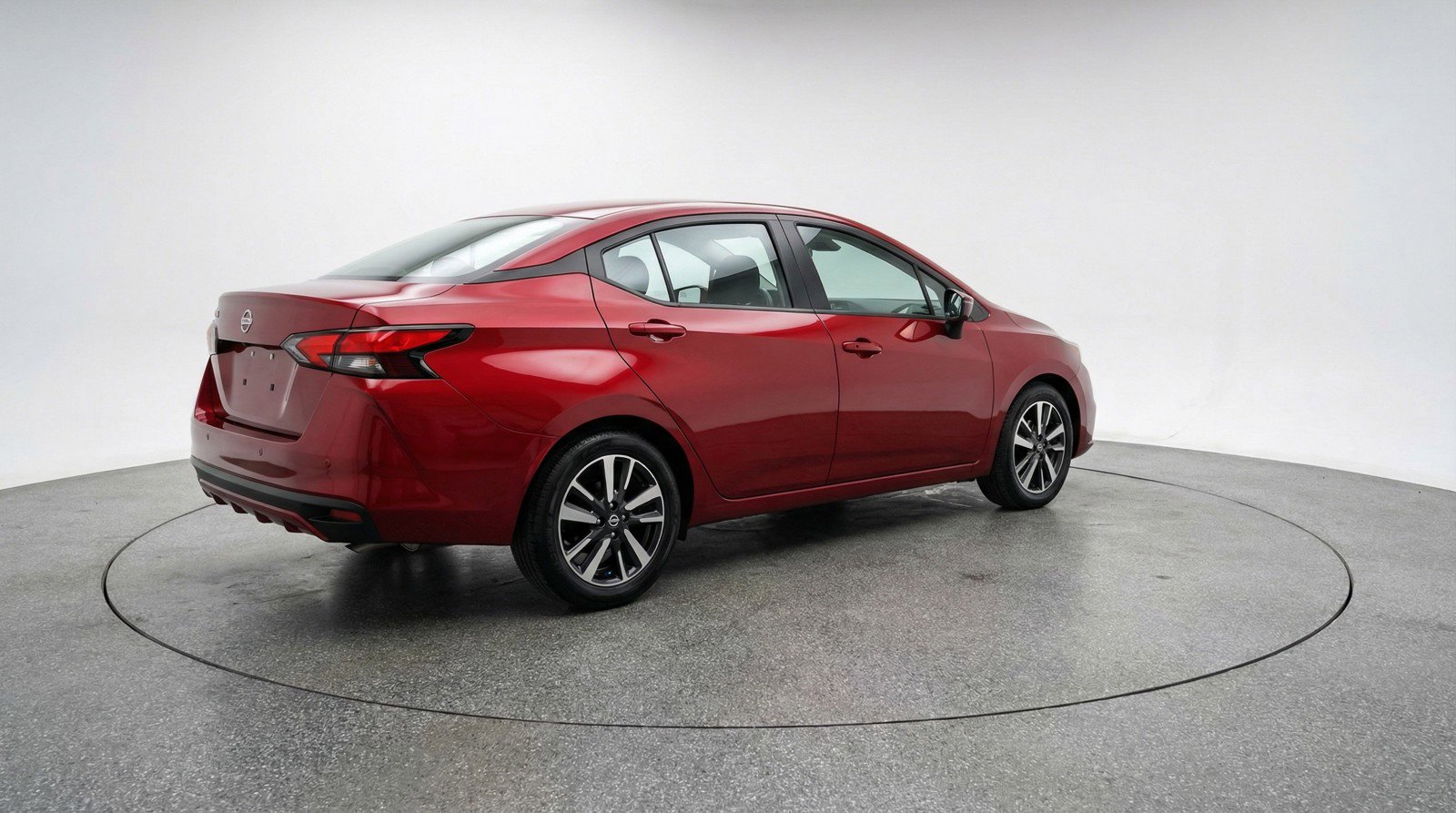 Used 2025 Nissan Versa SV image 9