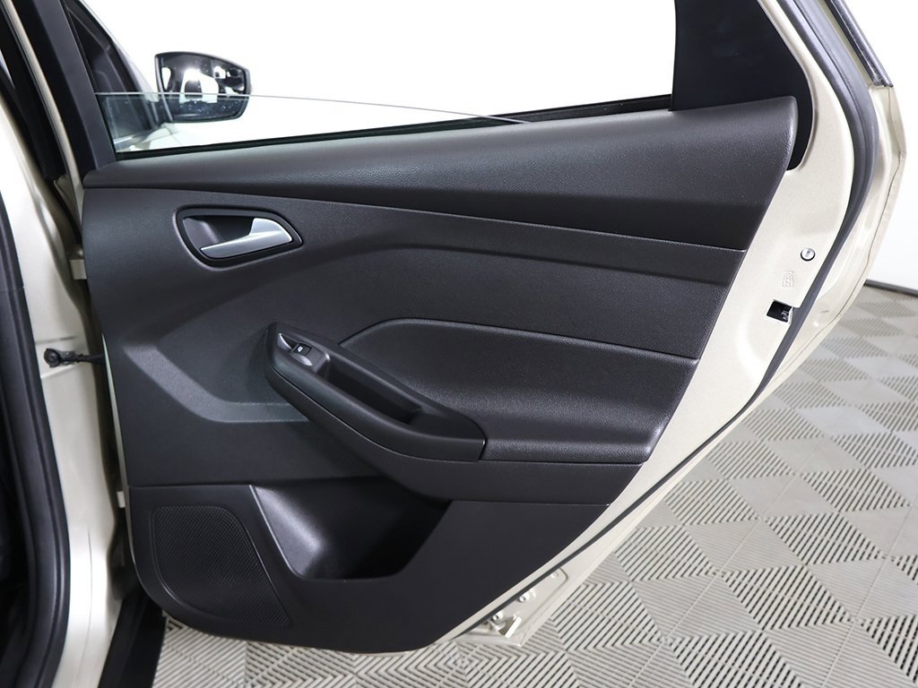 Used 2017 Ford Focus SE image 20