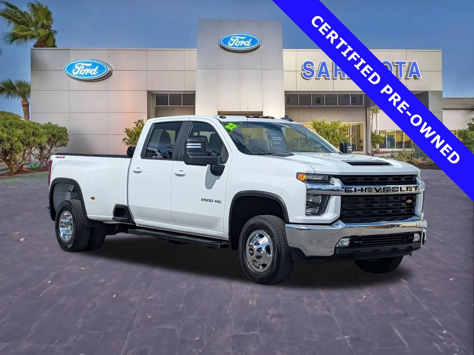 Used 2022 Chevrolet Silverado 3500 LT w/ Convenience Package AWD/4WD image 1