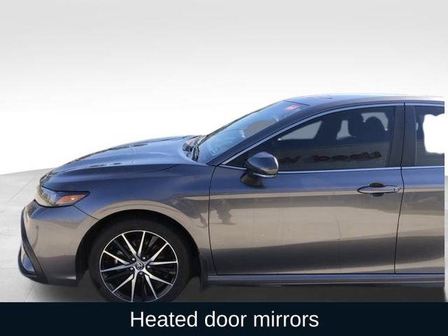 Used 2023 Toyota Camry SE image 16