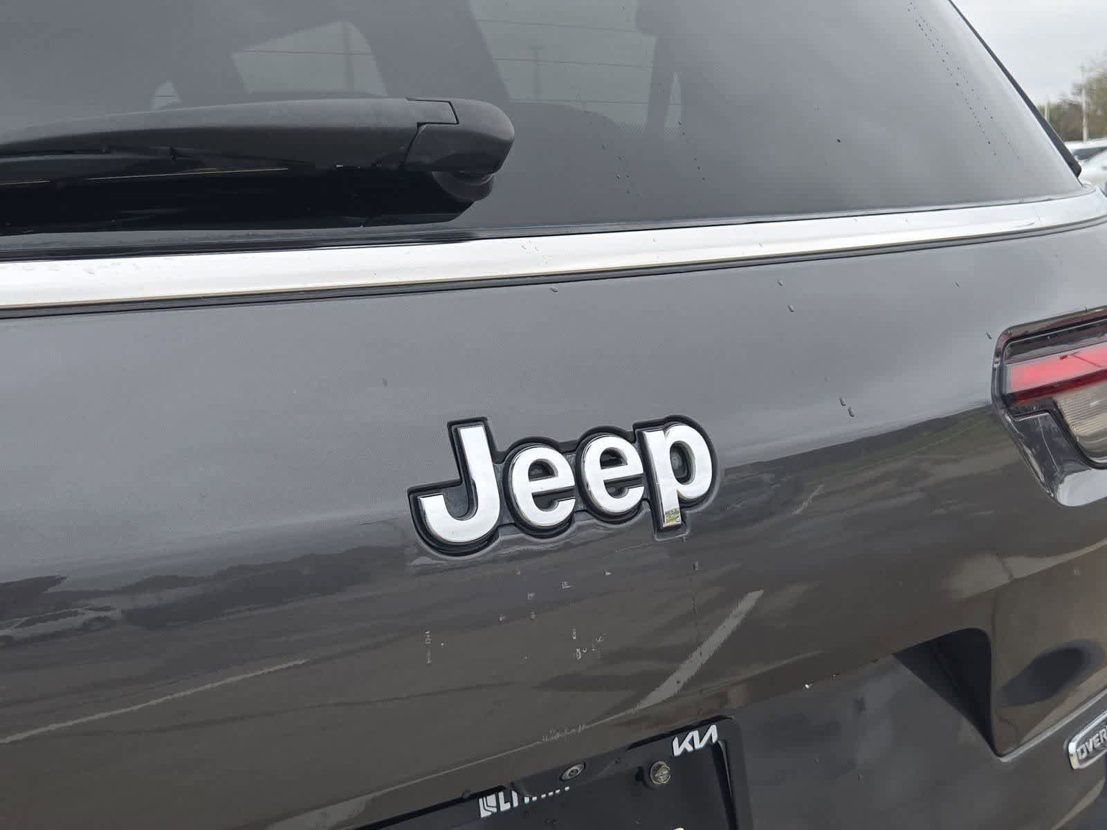 Used 2022 Jeep Grand Cherokee L Overland AWD/4WD image 11