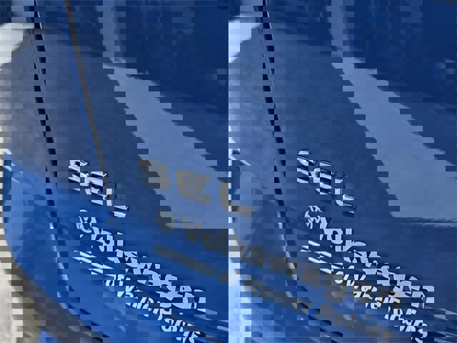 New 2025 Volkswagen Atlas Cross Sport SEL Premium R-Line image 11