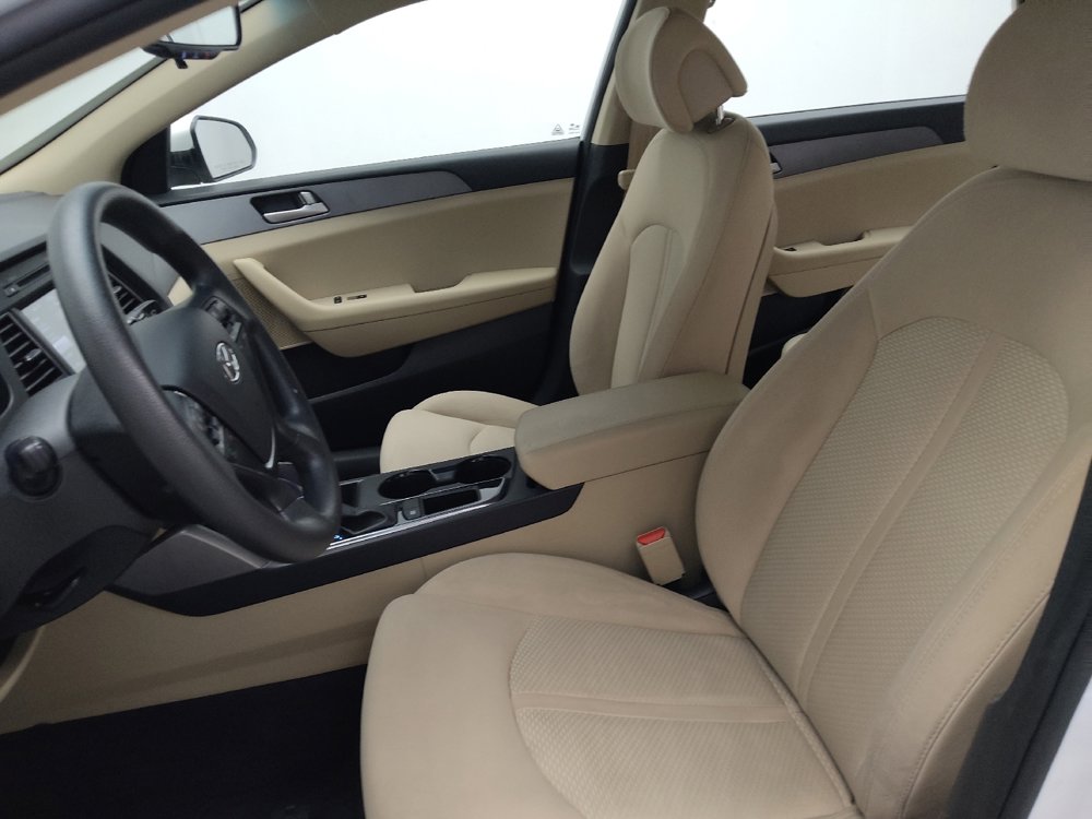 Used 2017 Hyundai Sonata SE FWD image 17
