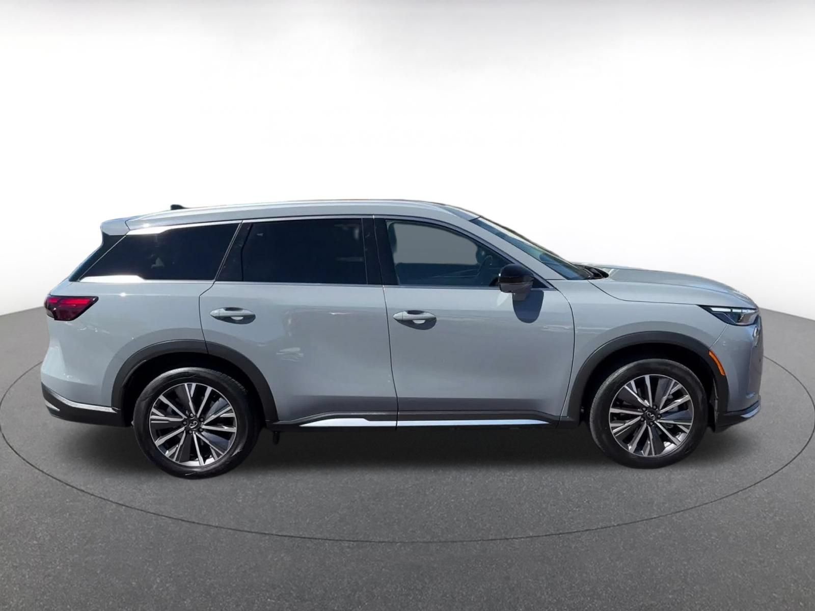 Used 2026 INFINITI QX60 Luxe FWD image 15