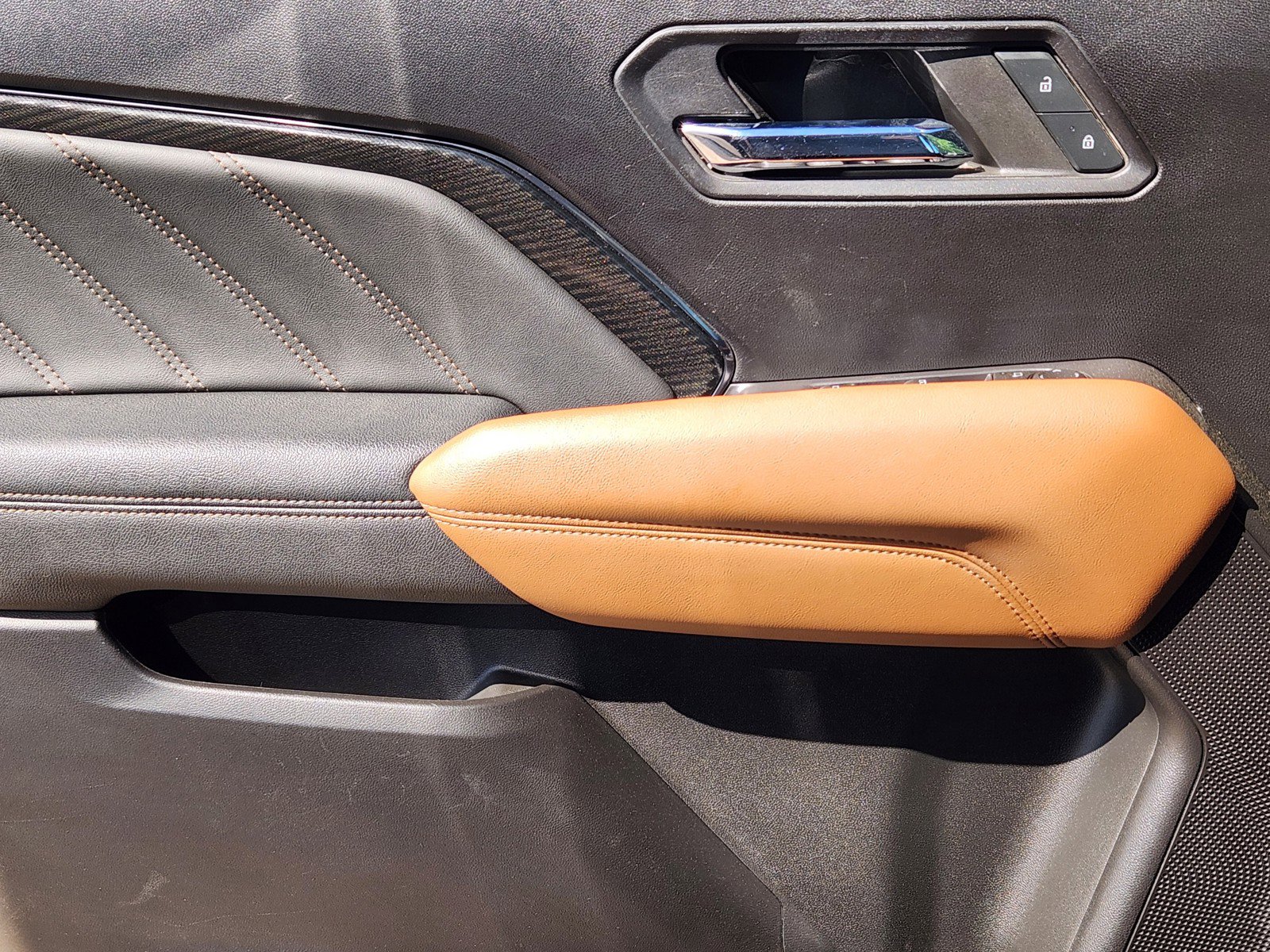 Certified 2024 GMC Canyon AT4 w/ Canyon Safety Plus Package image 20