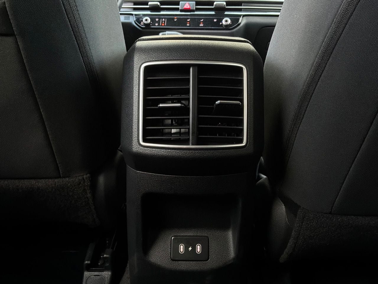 Used 2026 Kia Sportage LX FWD image 12