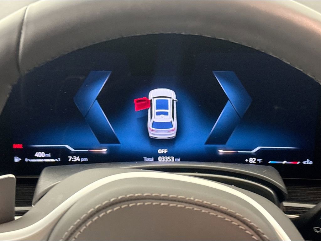 Used 2026 BMW X7 xDrive40i w/ M Sport Package image 12