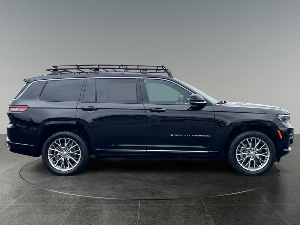 Used 2023 Jeep Grand Cherokee L Summit AWD/4WD image 10