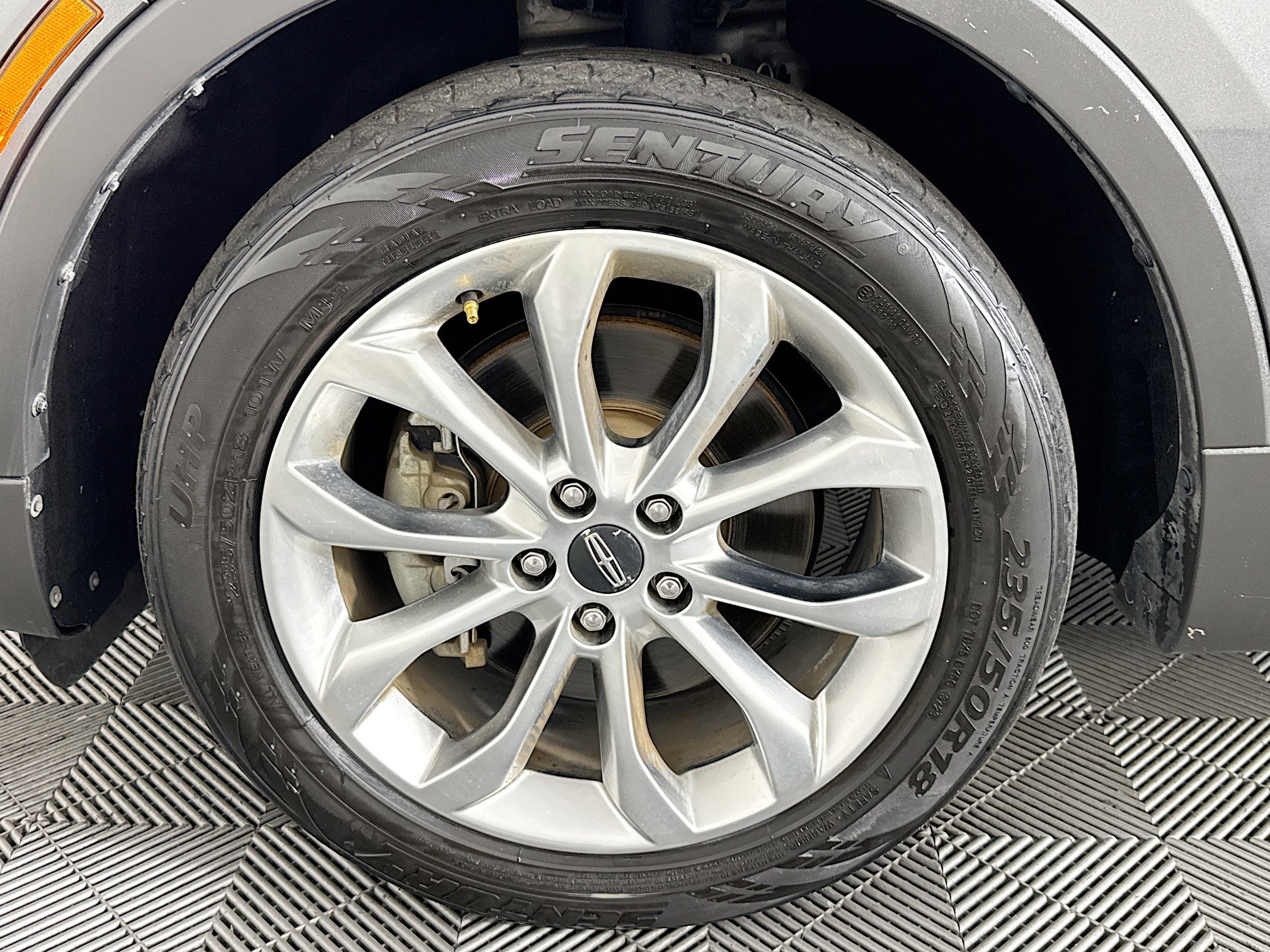 Used 2018 Lincoln MKC Select w/ Select Plus Package image 37