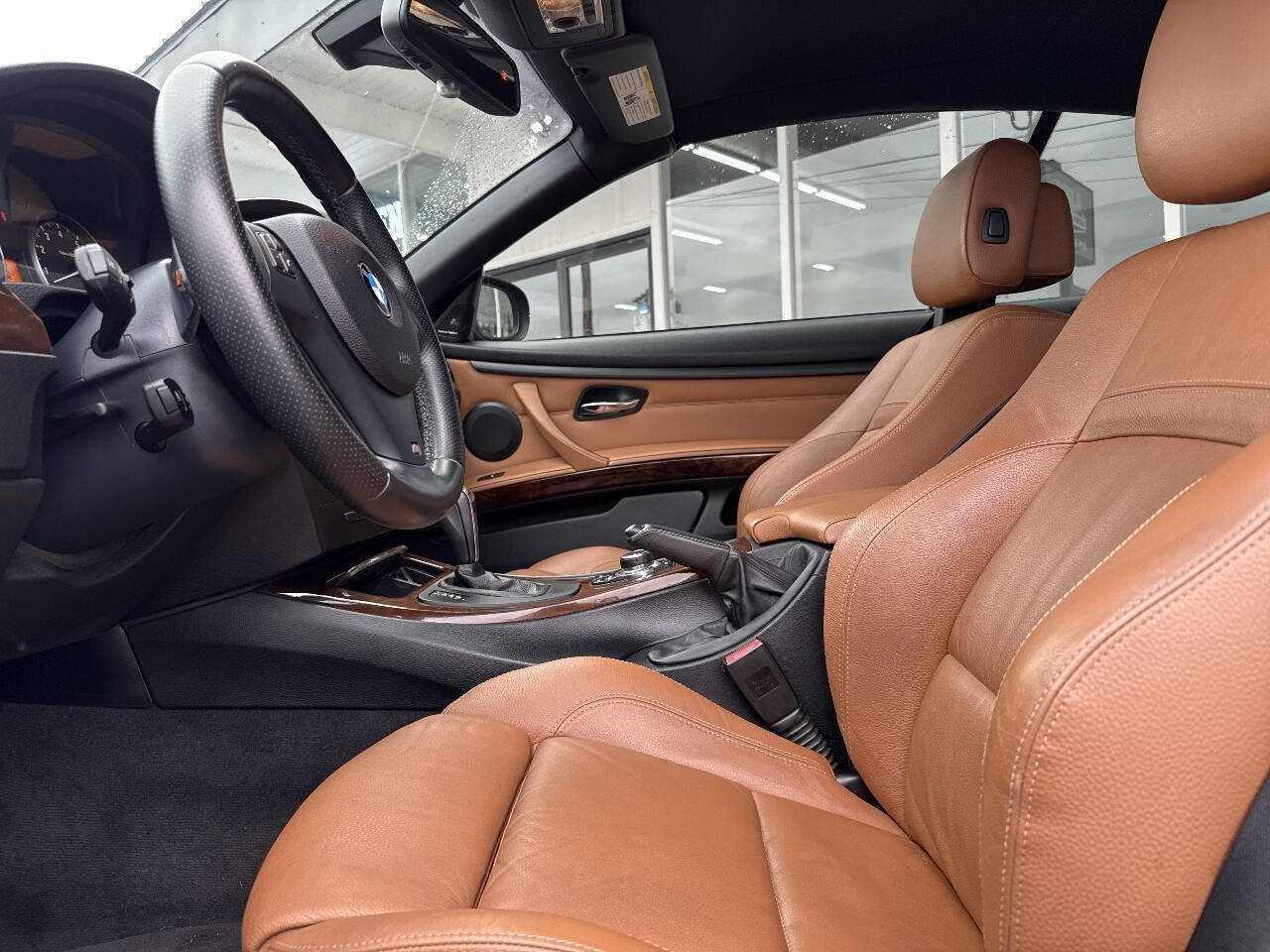 Used 2013 BMW 335i Convertible image 24