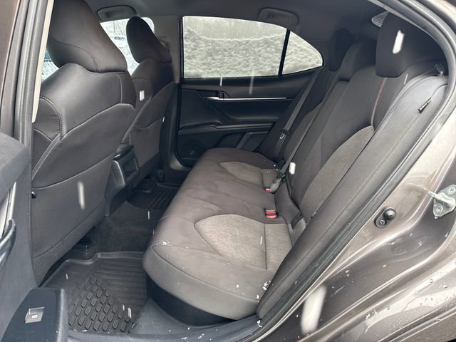 Used 2020 Toyota Camry LE image 14