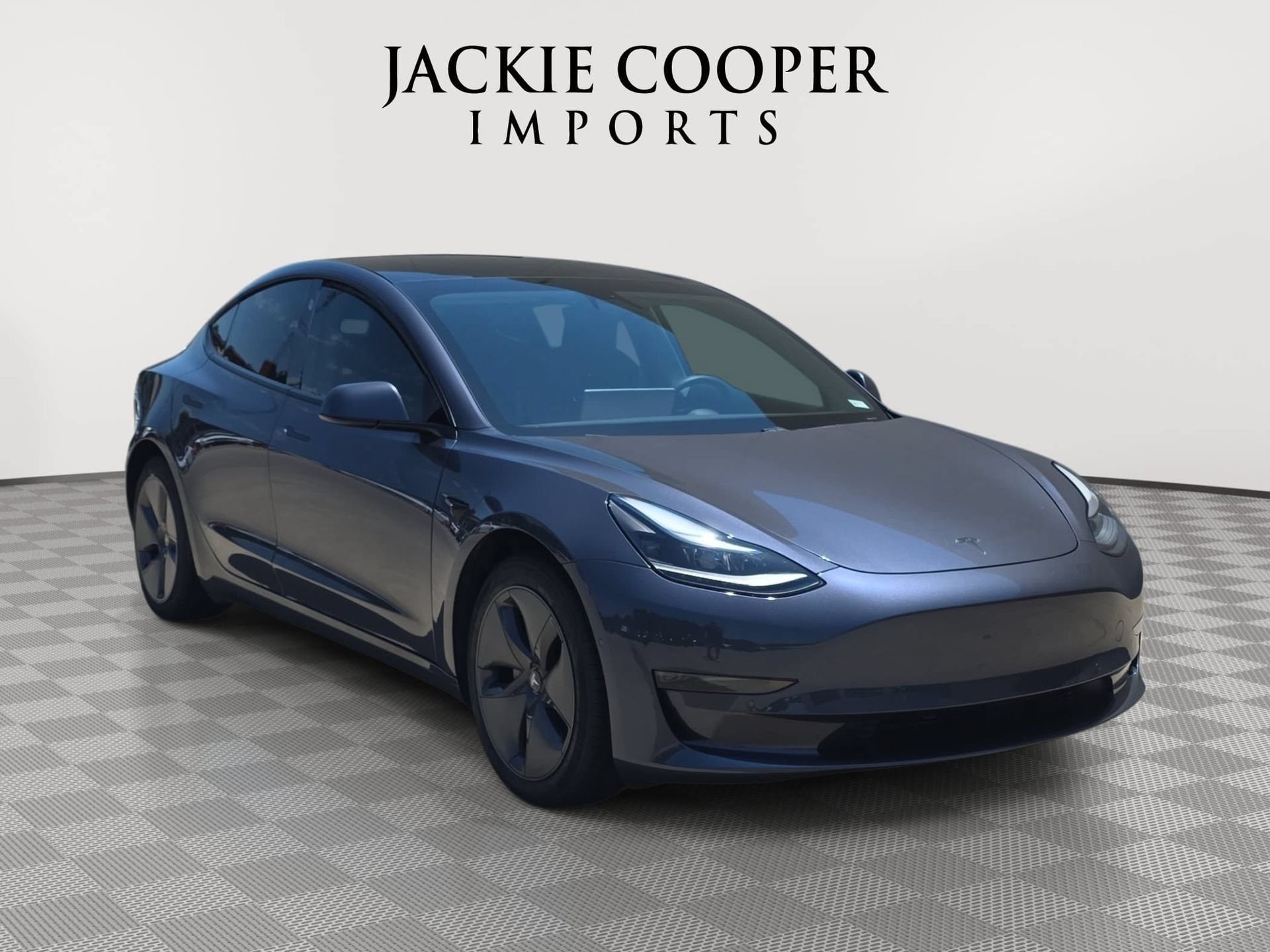 Used 2021 Tesla Model 3 Standard Range Plus RWD image 3