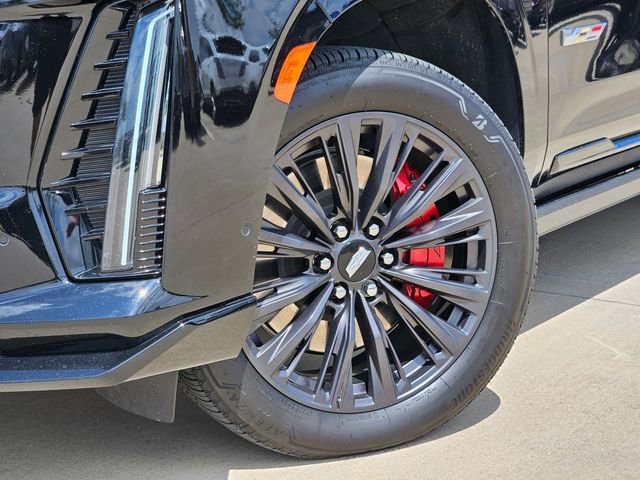Certified 2024 Cadillac Escalade V w/ LPO, ONYX Package AWD/4WD image 7