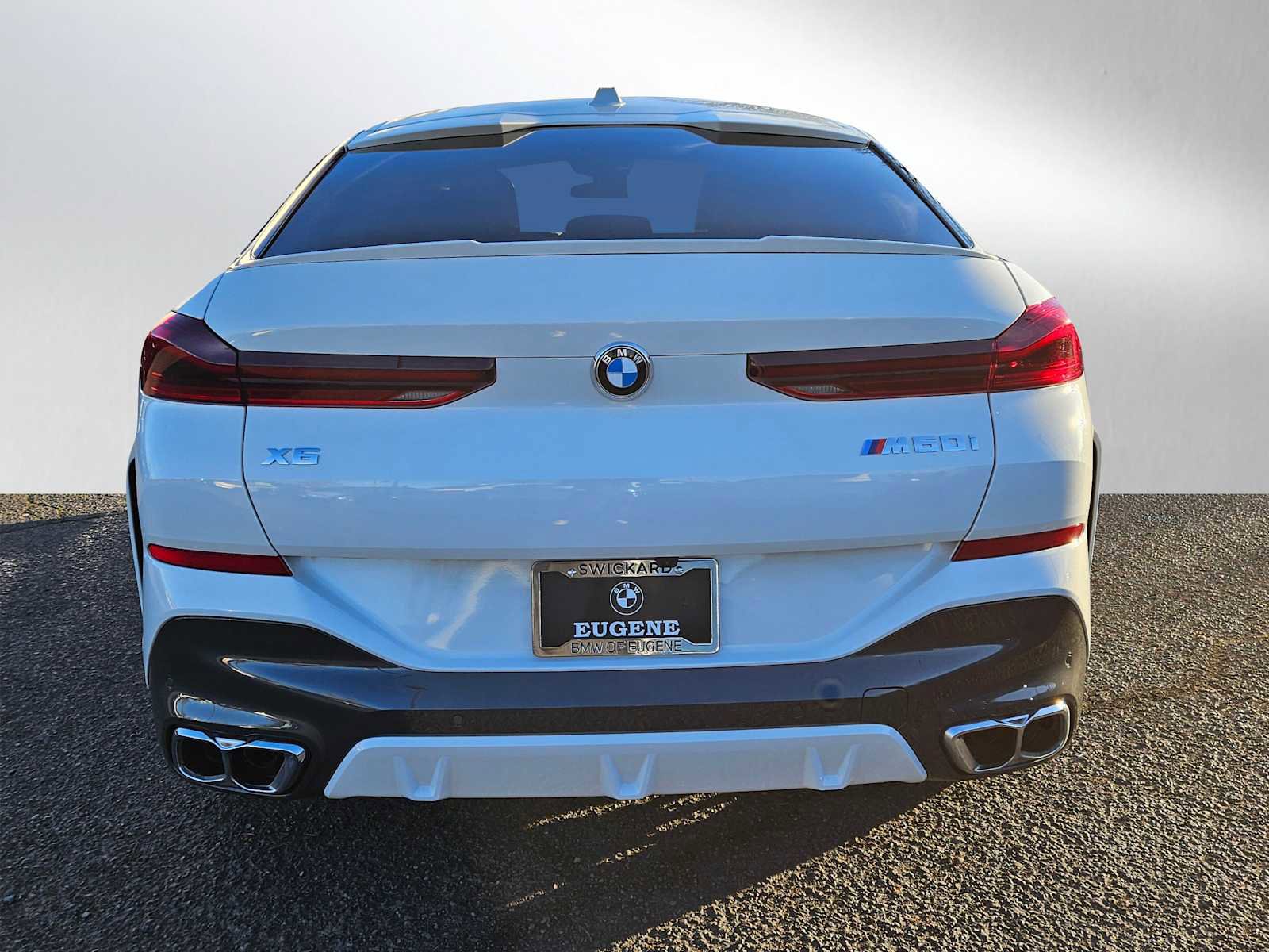 Used 2025 BMW X6 M60i image 9