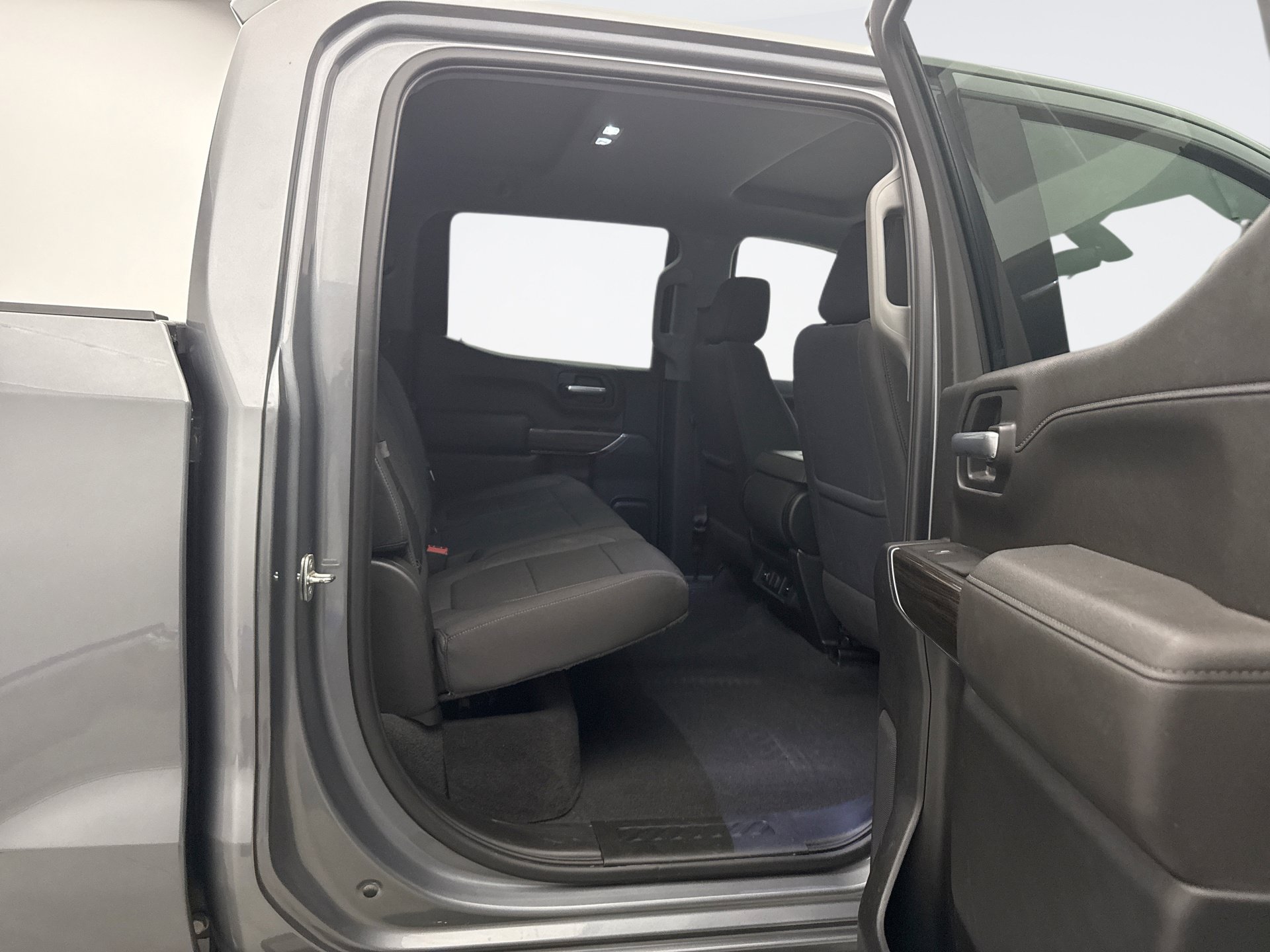 Used 2022 Chevrolet Silverado 1500 RST AWD/4WD image 17