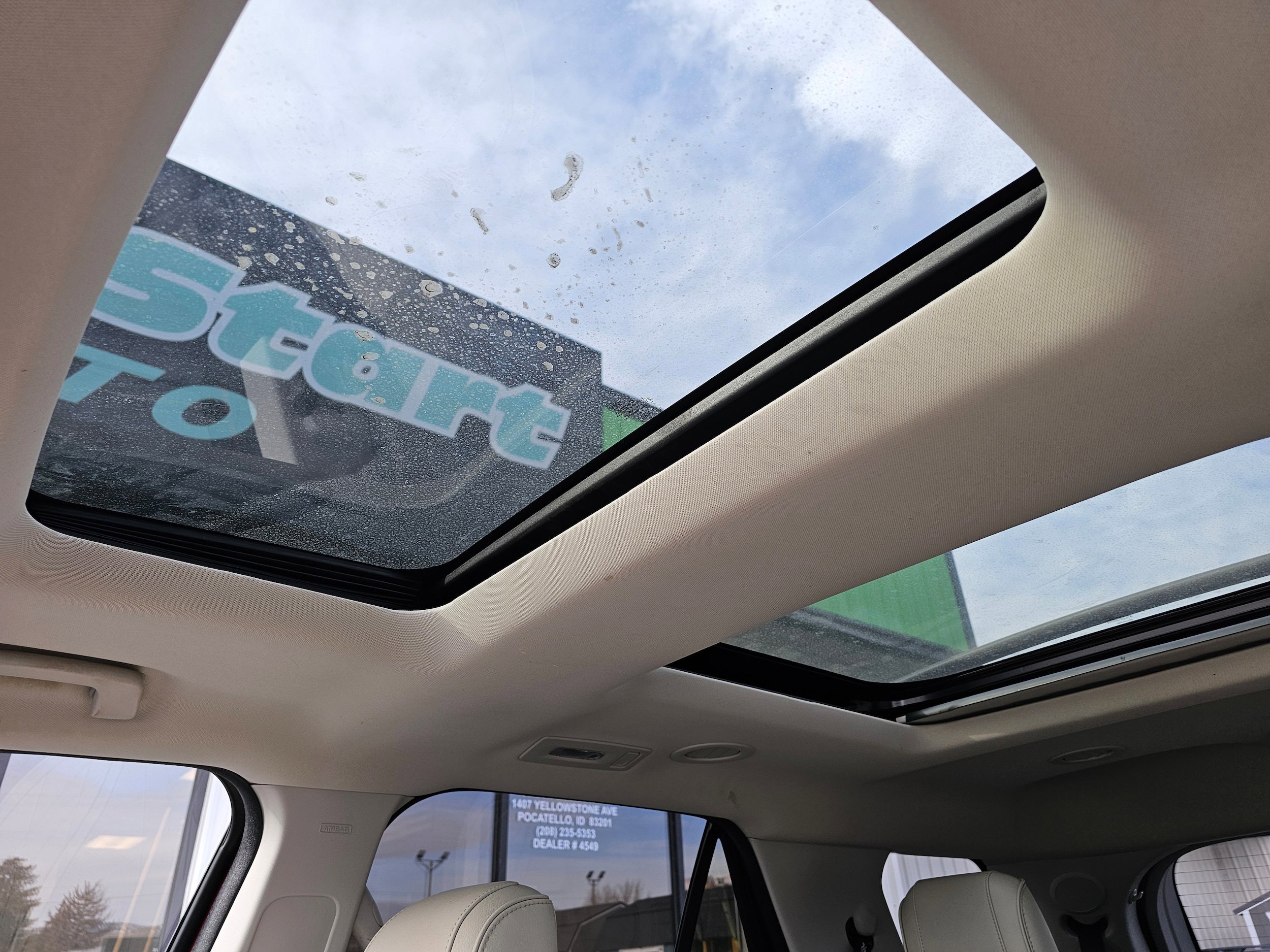 Used 2017 Ford Explorer Platinum AWD/4WD image 16