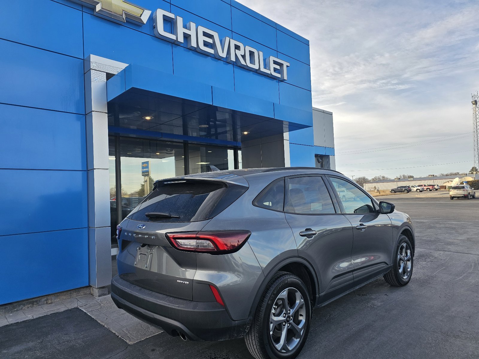 Used 2025 Ford Escape ST-Line image 3