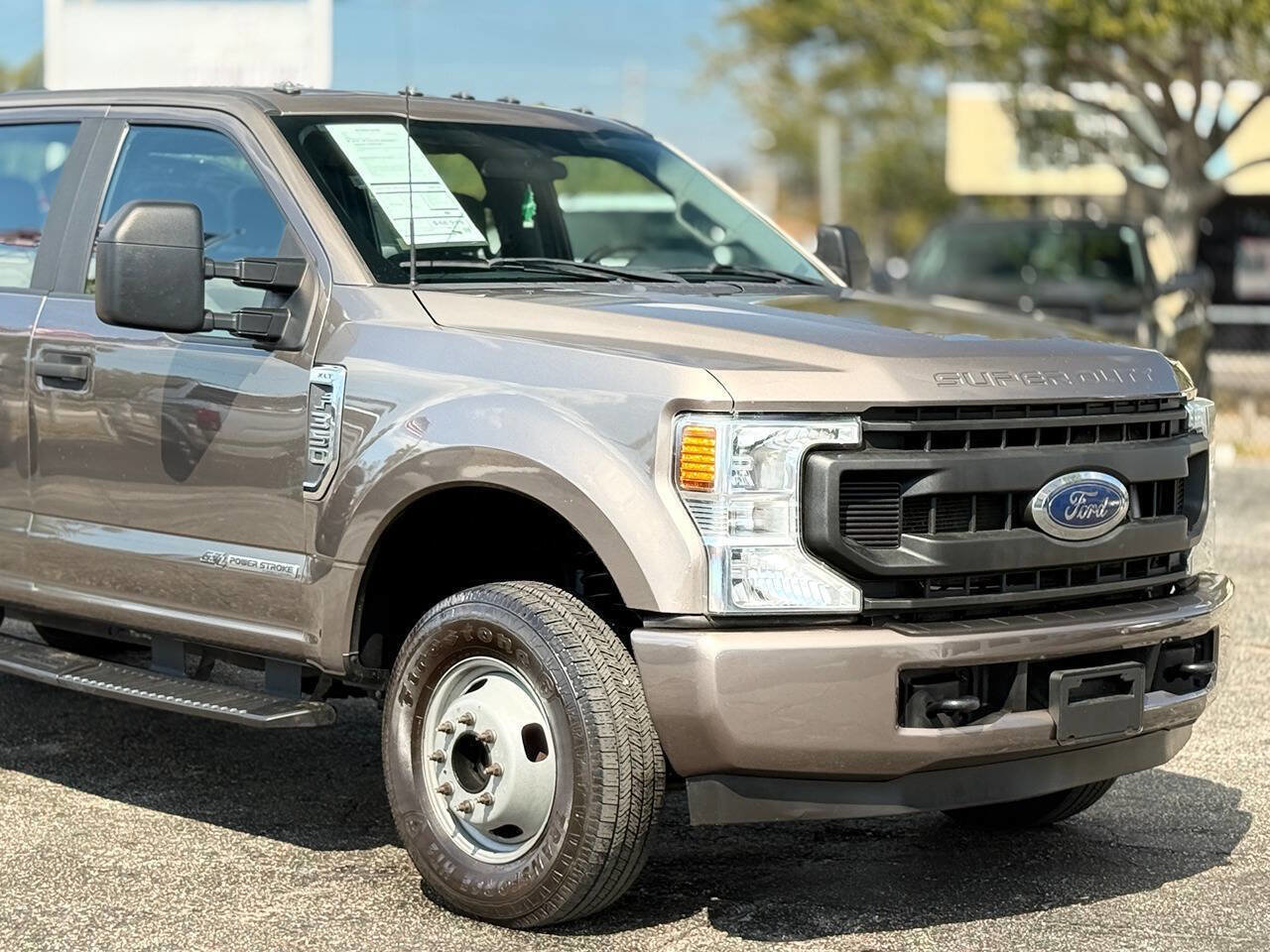 Used 2022 Ford F350 XL w/ Power Equipment Group image 14