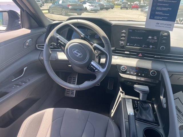 Used 2026 Hyundai Elantra Sport FWD image 17