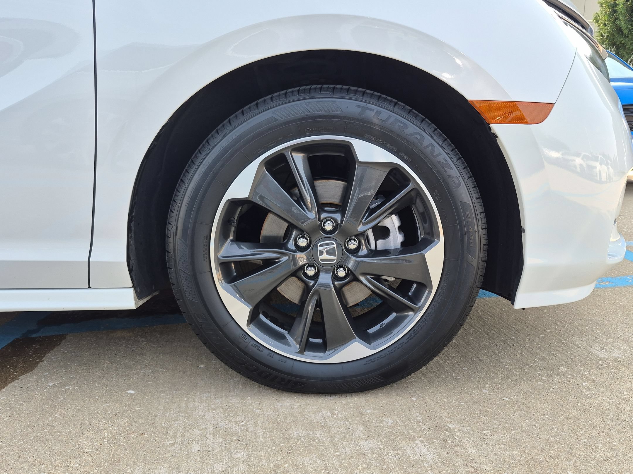 Certified 2024 Honda Odyssey Elite image 37