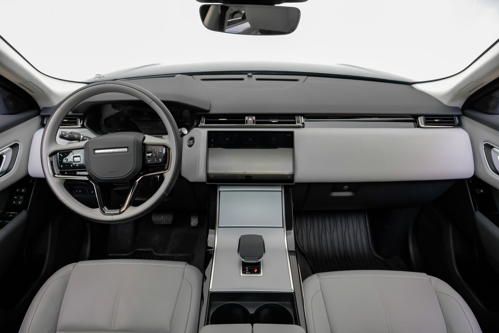 Used 2024 Land Rover Range Rover Velar S AWD/4WD image 19