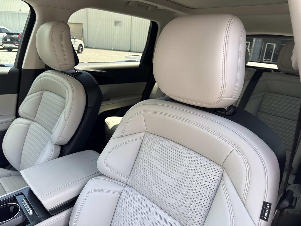 New 2026 Lincoln Nautilus Reserve AWD/4WD image 21