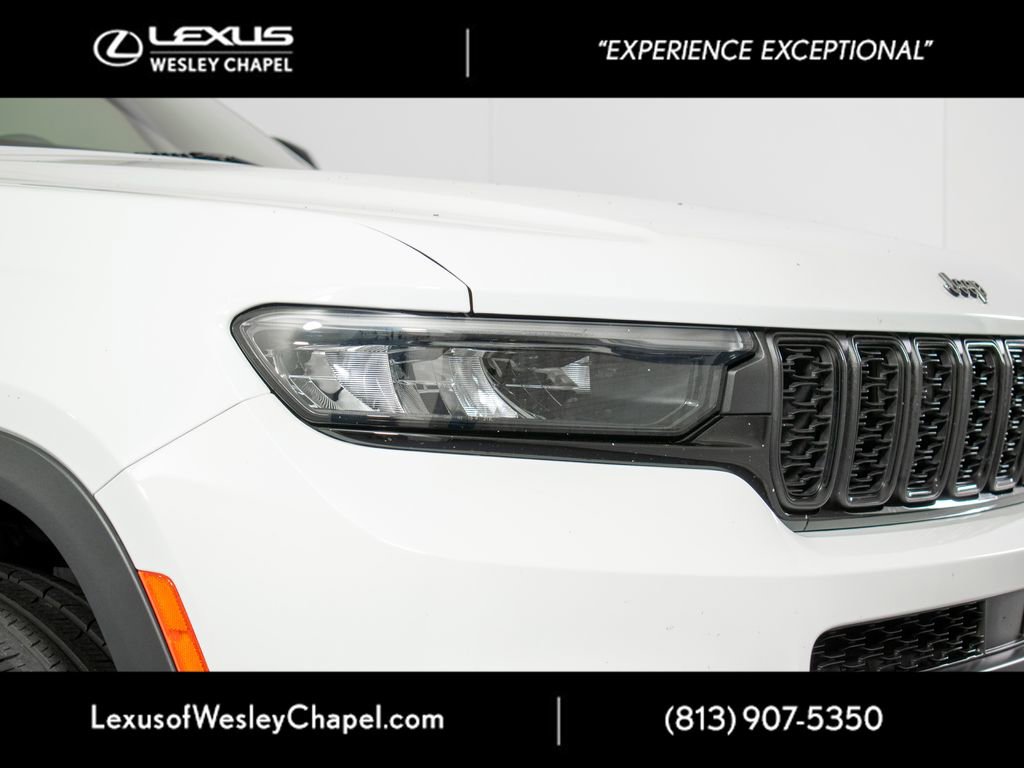 Used 2024 Jeep Grand Cherokee L Limited w/ Black Appearance Package RWD image 3
