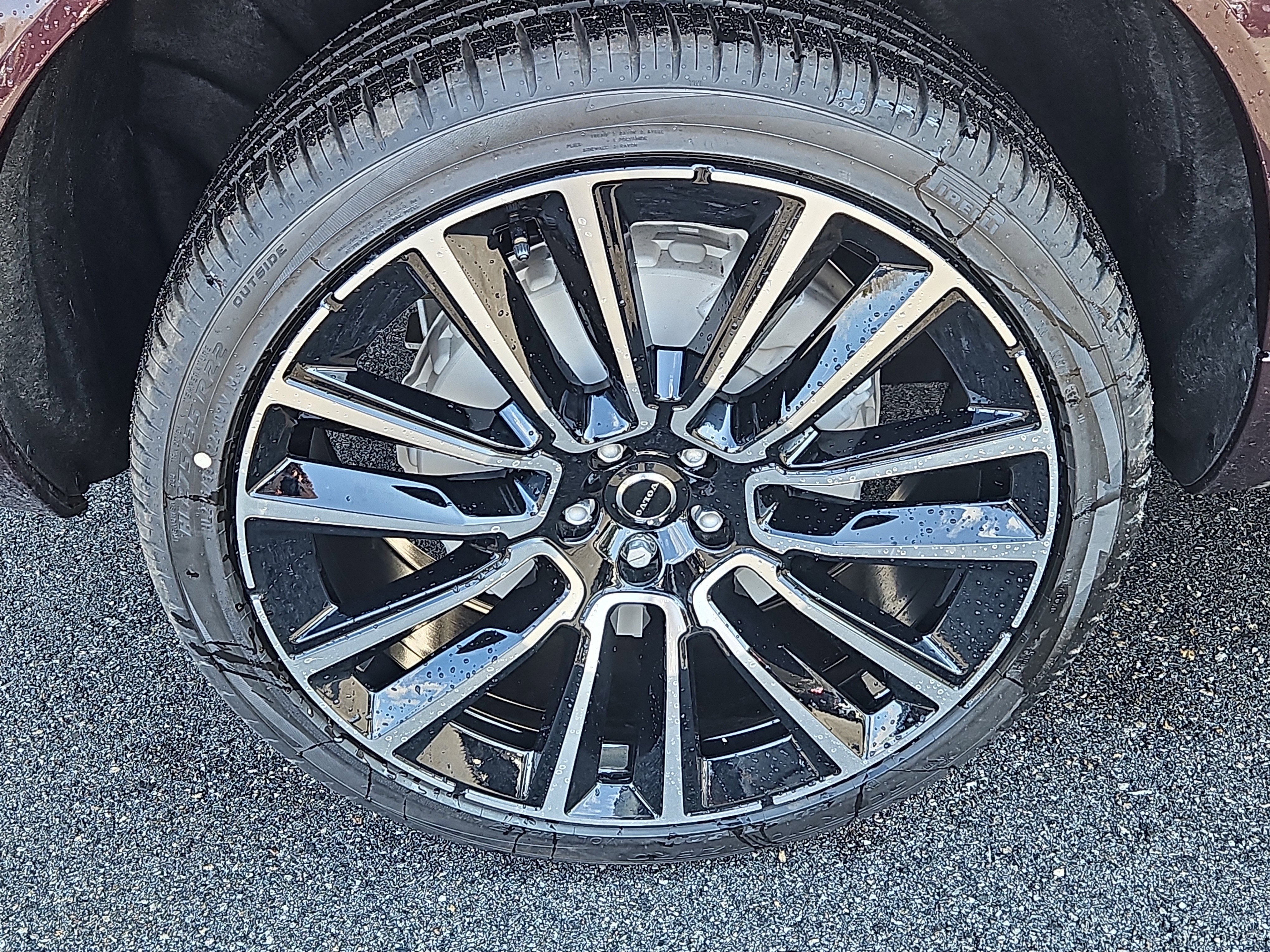 New 2026 Volvo XC90 B6 Plus w/ Protection Package Premier image 19