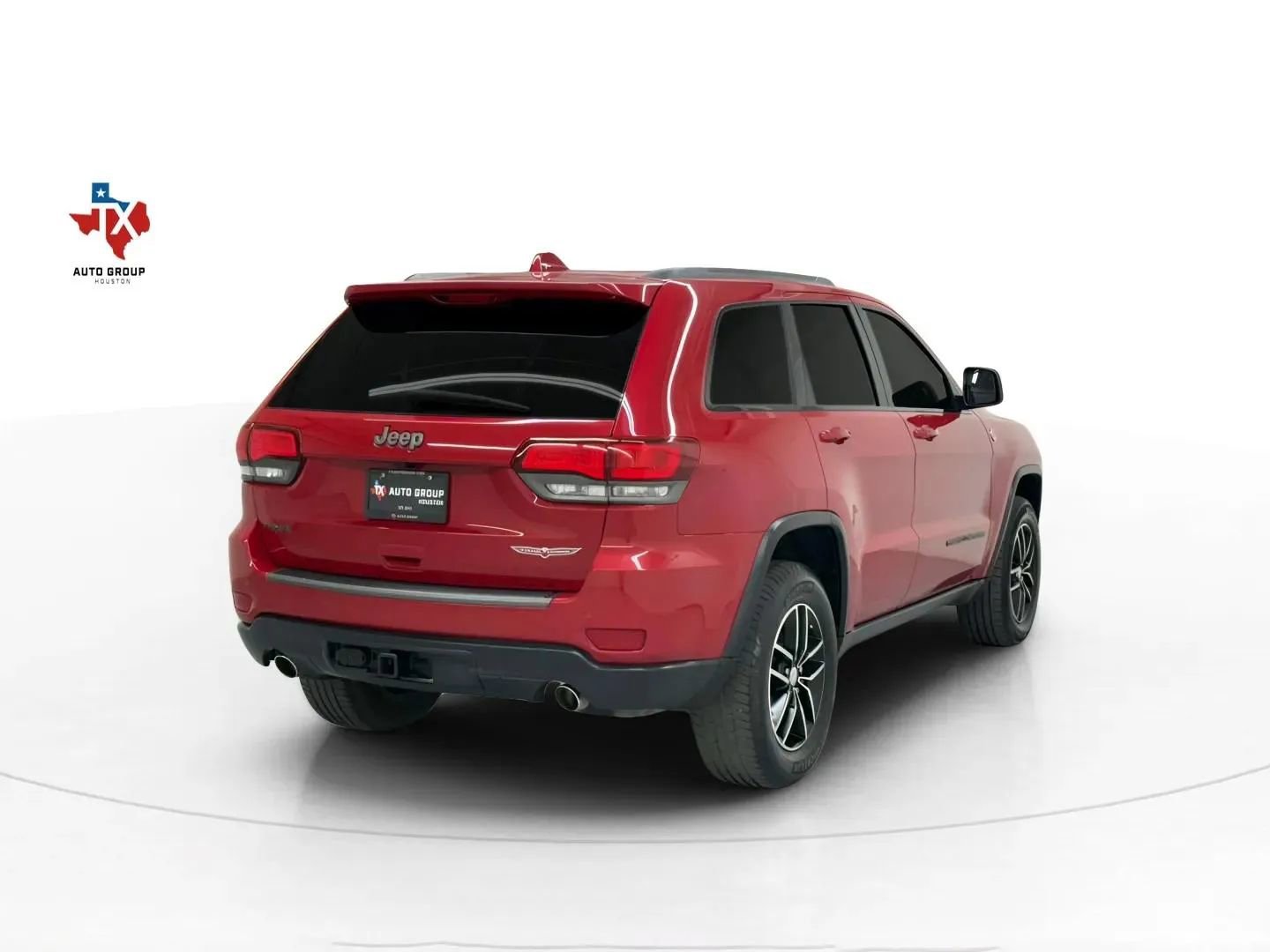 Used 2017 Jeep Grand Cherokee Trailhawk AWD/4WD image 6