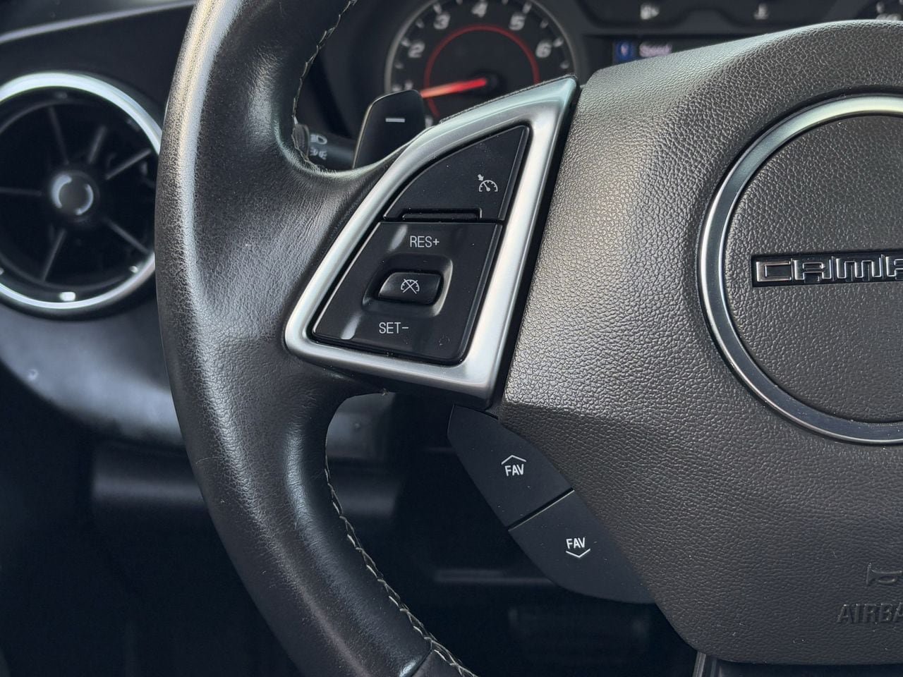 Used 2020 Chevrolet Camaro LT RWD image 16