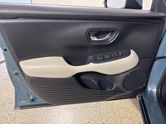 Used 2023 Honda HR-V LX image 22