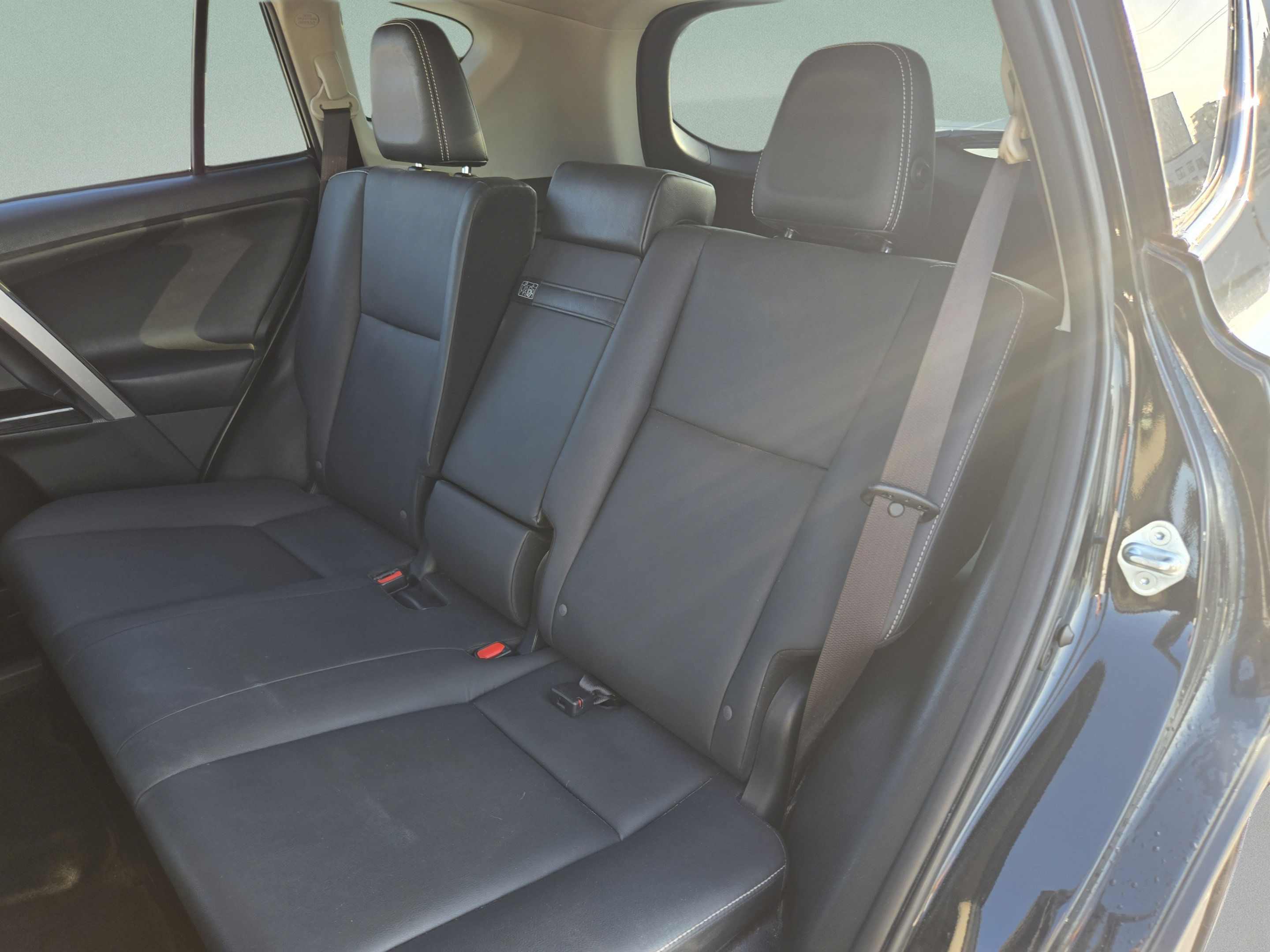 Used 2017 Toyota RAV4 Limited AWD/4WD image 24