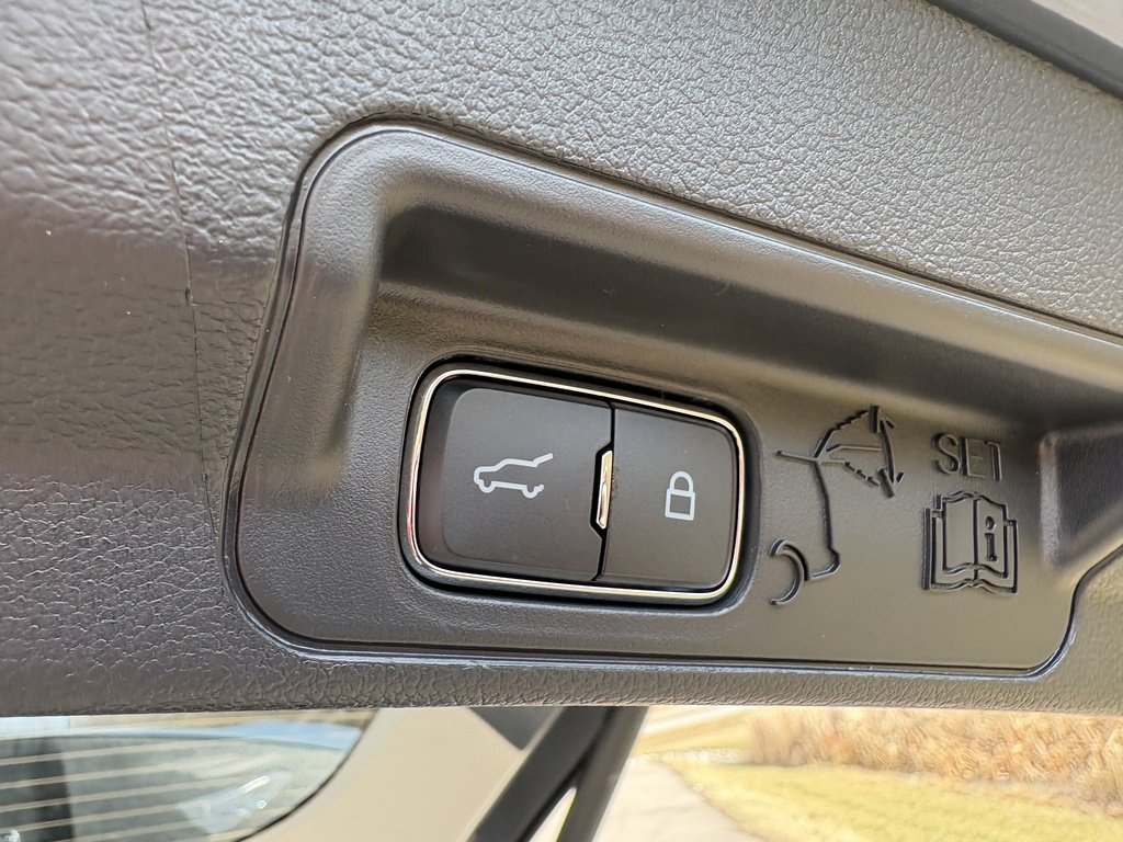 New 2026 Ford Explorer Active w/ Active Comfort Package image 18