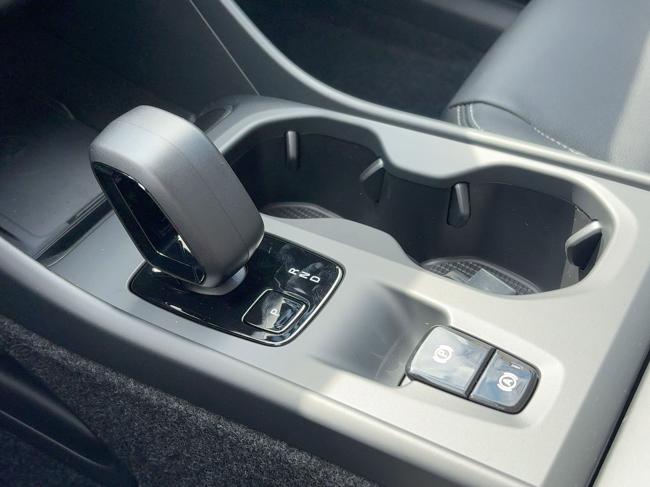 New 2026 Volvo XC40 B5 Core w/ Protection Package image 26