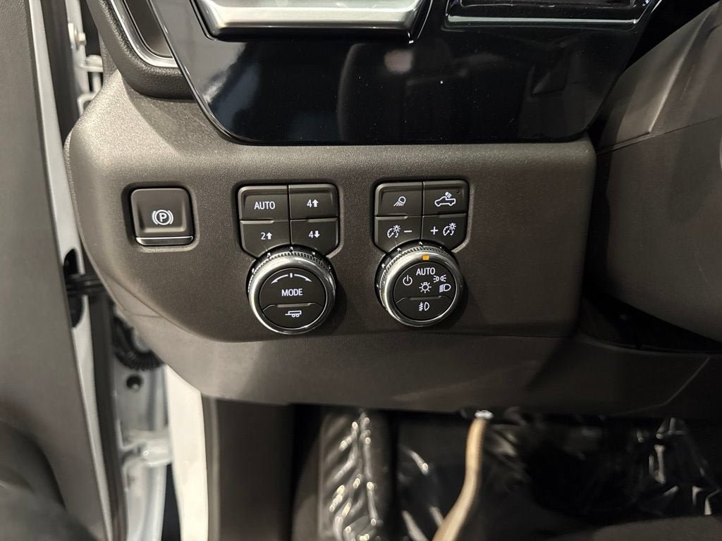 New 2026 GMC Sierra 1500 SLT w/ SLT Premium Plus Package AWD/4WD image 33