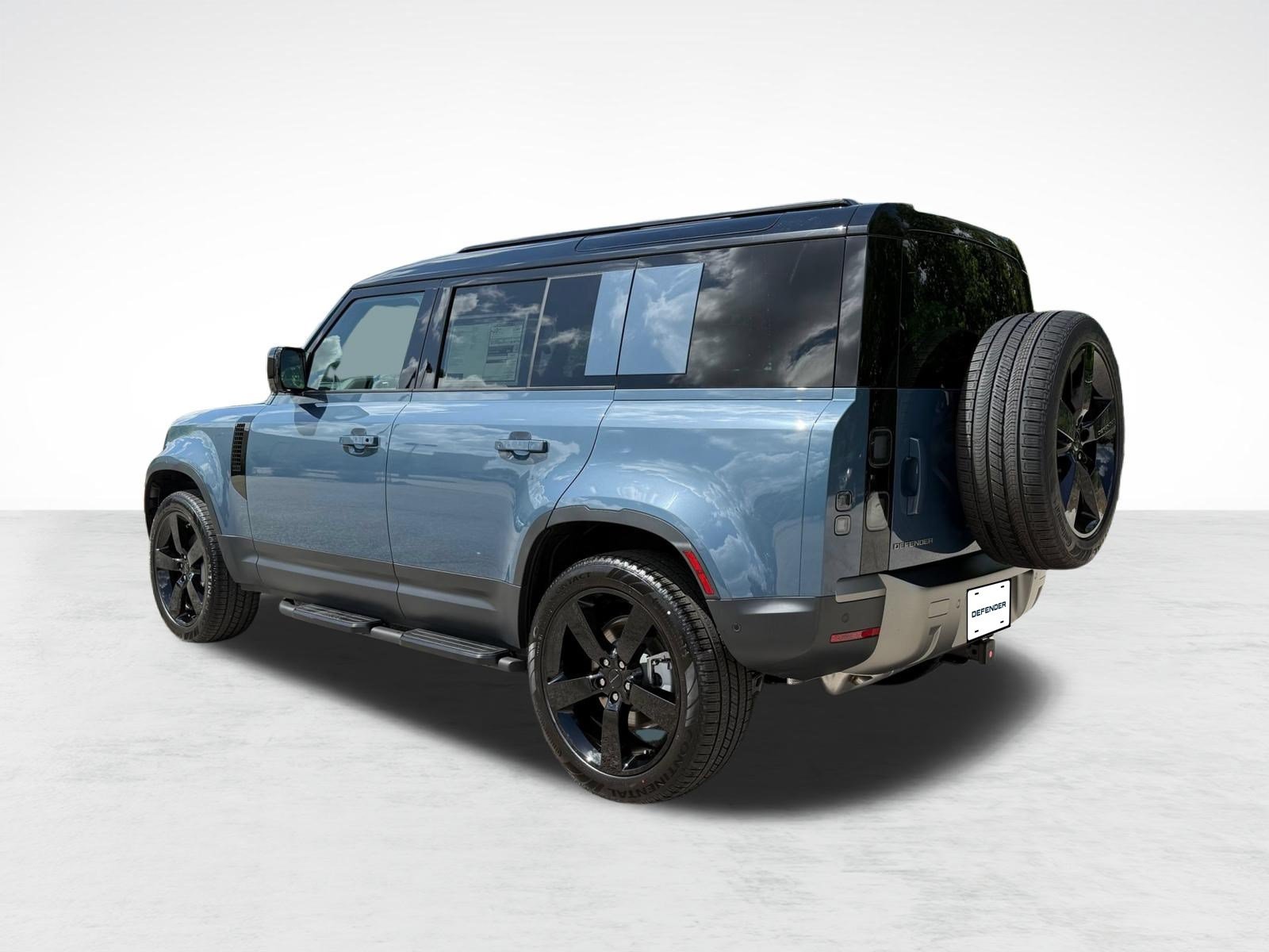 New 2026 Land Rover Defender 110 S AWD/4WD image 3