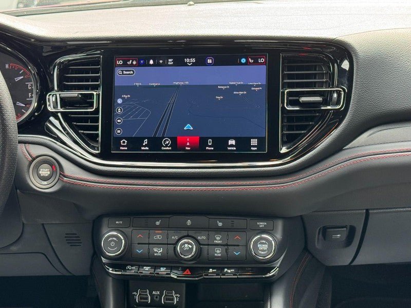 Used 2025 Dodge Durango GT AWD/4WD image 16