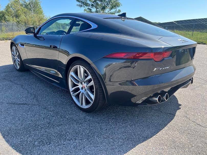 Used 2017 Jaguar F-TYPE R AWD/4WD image 4