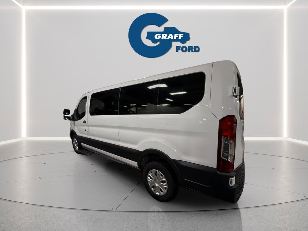Used 2022 Ford Transit 350 XLT image 4