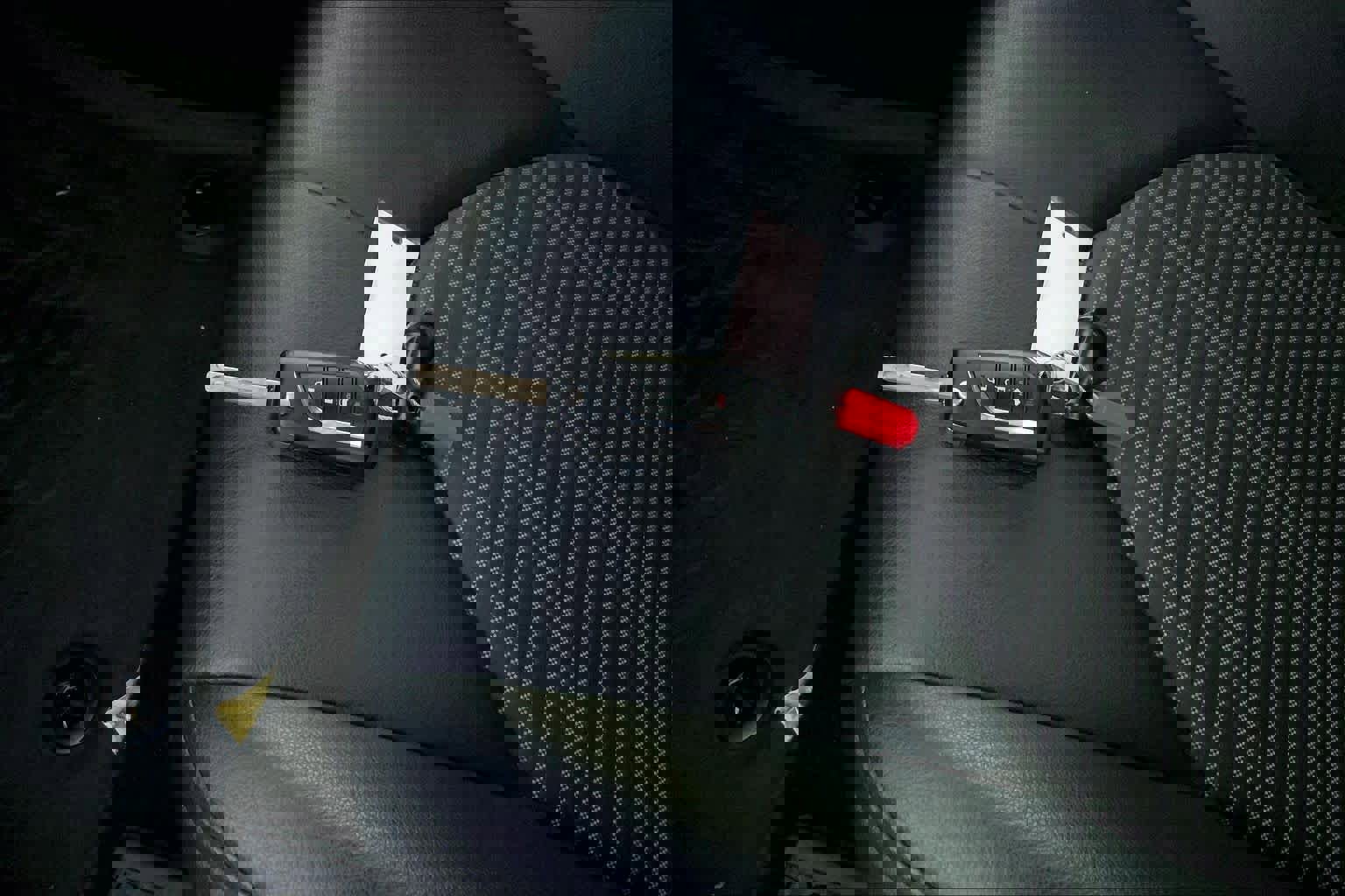 Used 2023 Toyota Camry SE image 13